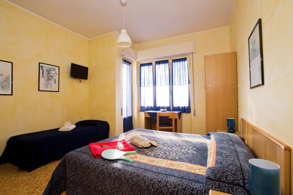 Hotel Lido Pietra Ligure Bilik gambar