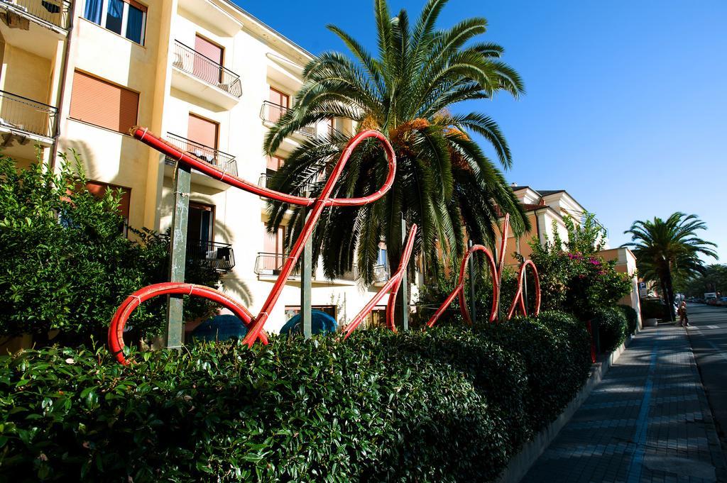 Hotel Lido Pietra Ligure Luaran gambar