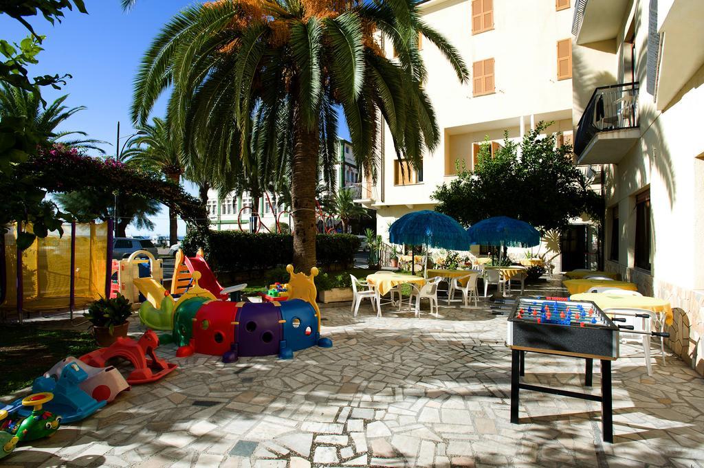 Hotel Lido Pietra Ligure Luaran gambar
