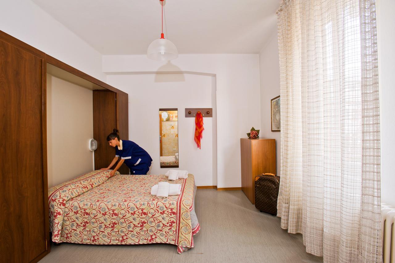 Hotel Lido Pietra Ligure Luaran gambar