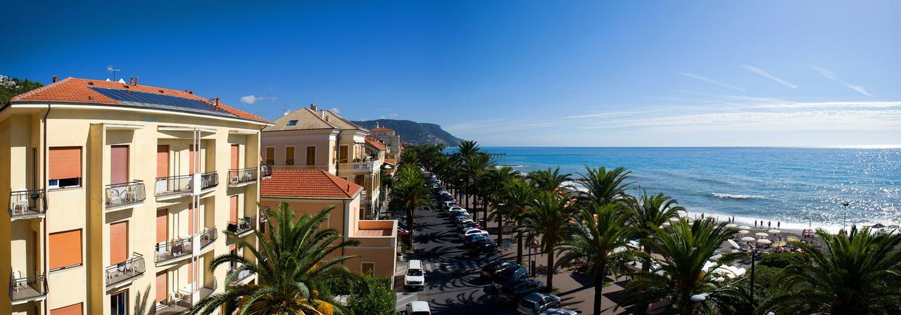 Hotel Lido Pietra Ligure Luaran gambar